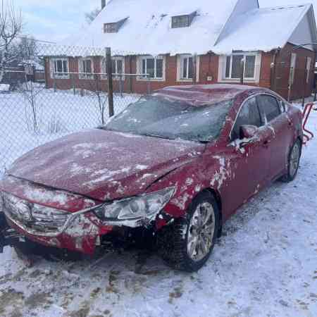 Битые авто Mazda 6 (GJ/GL), 2015 выкупили за 1350000